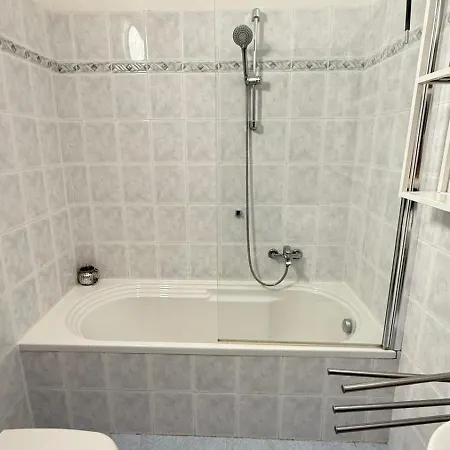 Airconditioned Terrace Cipresso 4