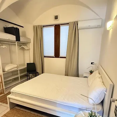 Airconditioned Terrace Cipresso 4 *