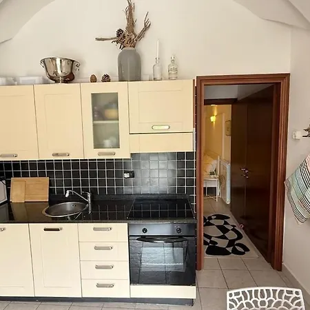 Apartment Airconditioned Terrace Cipresso 4 *